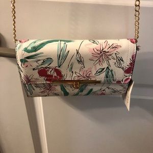 Clutch purse with chain strap
